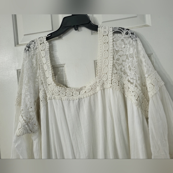 White Lace Dress - Picture 8 of 9